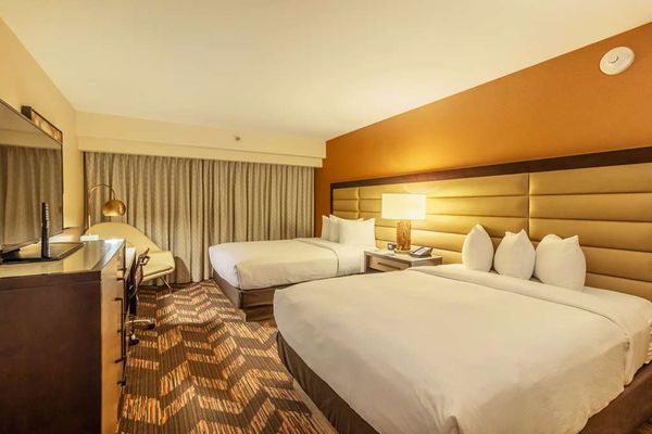 DoubleTree by Hilton Hotel Lawrence by null
