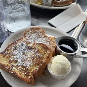Millie's Cafe - Pasadena - Breakfast & Brunch Near Me - Pasadena, California