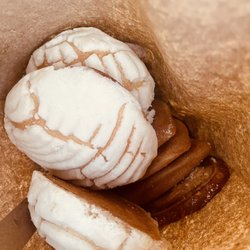 Panaderia Gonzalez - Concha's and mixed sweet breads