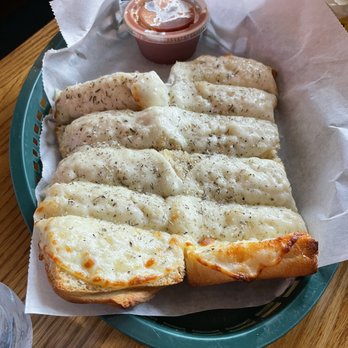 Stu's Surf Side - Cheesy bread $6 - American Near Me - Hilton Head Island, South Carolina Stu's Surf Side - Cheesy bread $6 - American Near Me - Hilton Head Island, South Carolina