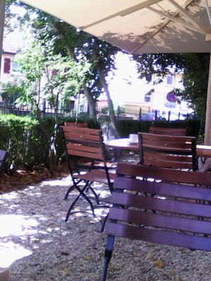 LEOPOLD Restaurant im Weingut von Winning by null