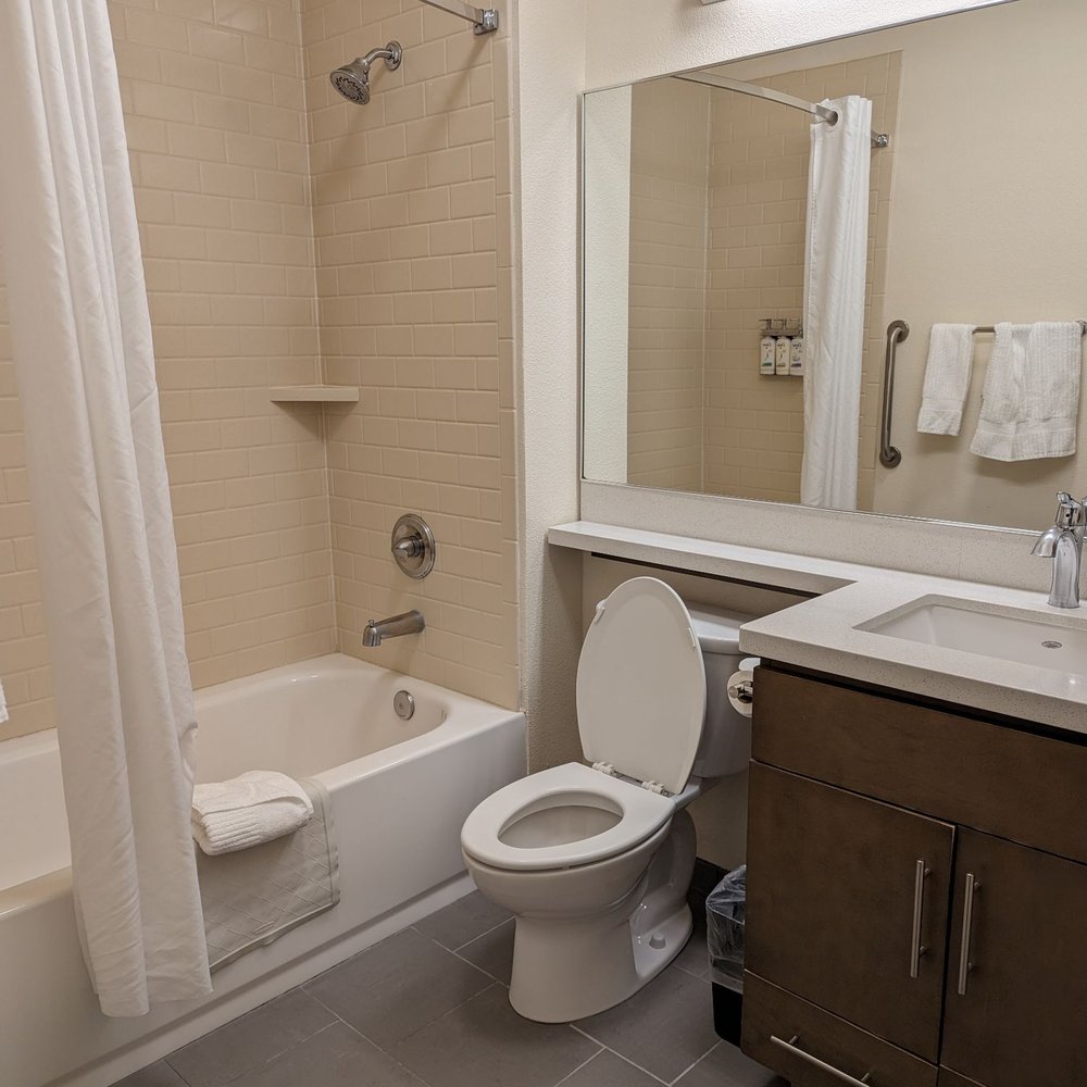 Candlewood Suites - Hotels Near Me - Lodi, California
