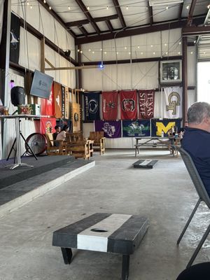 Rob Ray's Taproom by null