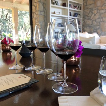 Diamond Mountain Vineyard - A beautiful tasting of truly memorable wines! - Wineries Near Me - Calistoga, California Diamond Mountain Vineyard - A beautiful tasting of truly memorable wines! - Wineries Near Me - Calistoga, California