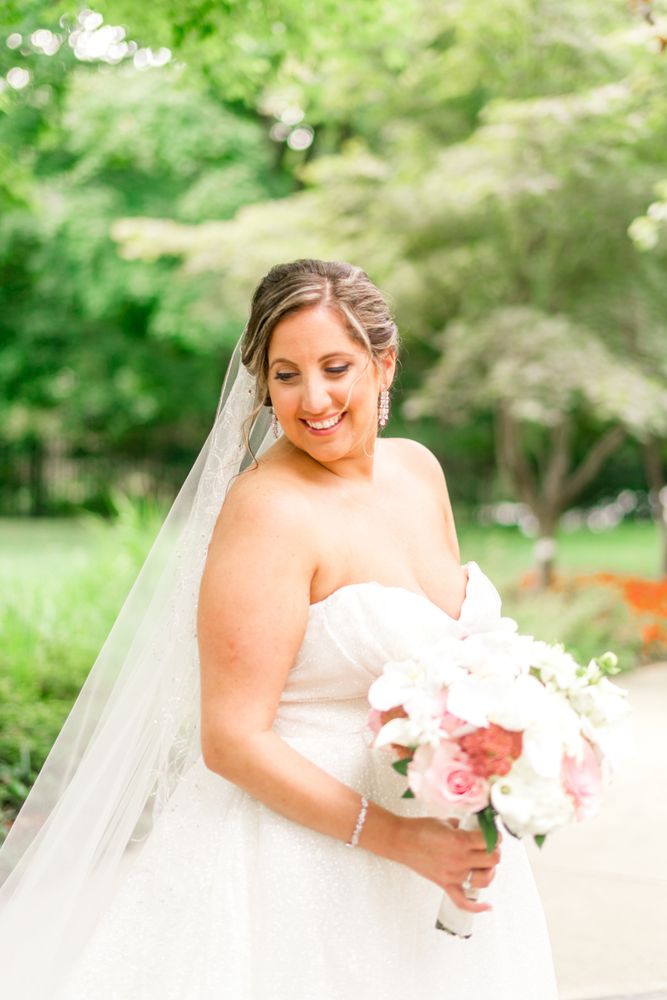 Karin's Florist - bridal bouquet with ugly red flowers. - offers wedding flowers and bouquets - Florists Near Me - Vienna, Virginia Karin's Florist - bridal bouquet with ugly red flowers. - offers wedding flowers and bouquets - Florists Near Me - Vienna, Virginia