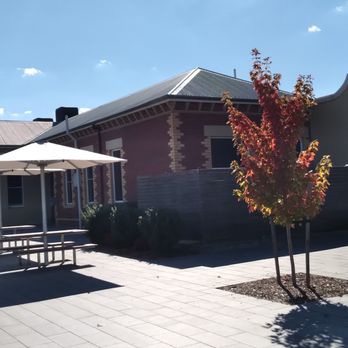 Former Wodonga Station - Station Building - Landmarks & Historical Buildings Near Me - Wodonga, VIC