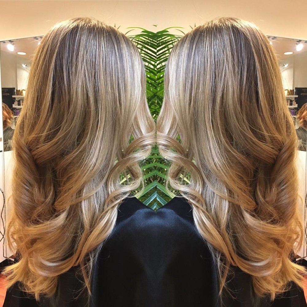 Stellar Luna Hair Studio Logo