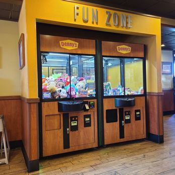 Denny's - a row of gummy machines in a restaurant - Diners Near Me - Provo, Utah Denny's - a row of gummy machines in a restaurant - Diners Near Me - Provo, Utah