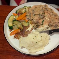Bistro 26 - Chicken marsal