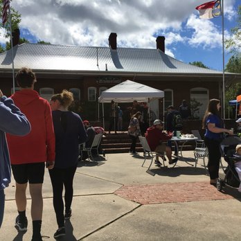 Apex Farmers Market - Music, opening day 2019 - Farmers Market Near Me - Apex, North Carolina Apex Farmers Market - Music, opening day 2019 - Farmers Market Near Me - Apex, North Carolina