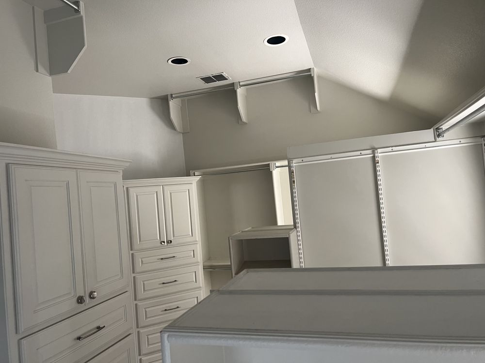 Slide of SH Contractors & Real Estate