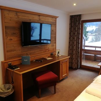 Alpenhotel Oberstdorf - Zimmer 405 - Hotels Near Me - Oberstdorf, BY
