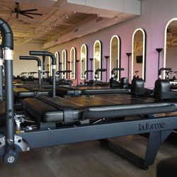 La Forme Modern Reformer Pilates - Des Peres