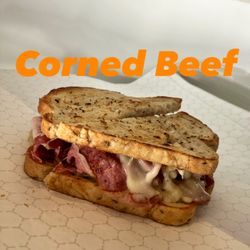 Norton's Pastrami & Deli - Corned beef reuben