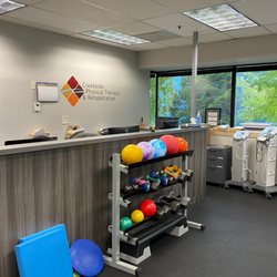 Creekside Physical Therapy & Rehabilitation - Desk