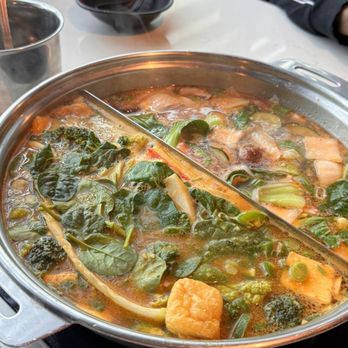 Boiling World - Curry on one side and Tom Yum on the other. - Hot Pot Near Me - Ontario, California