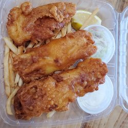 Rudy's Hideaway Truck - Fish and chips.