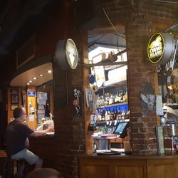 Le Fou-Bar - Dive bar in QC...