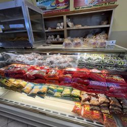 Five Star Bakery - Inside