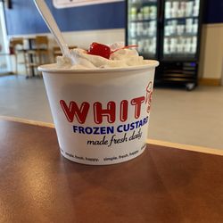 Whit's Frozen Custard - Hot fudge sundae