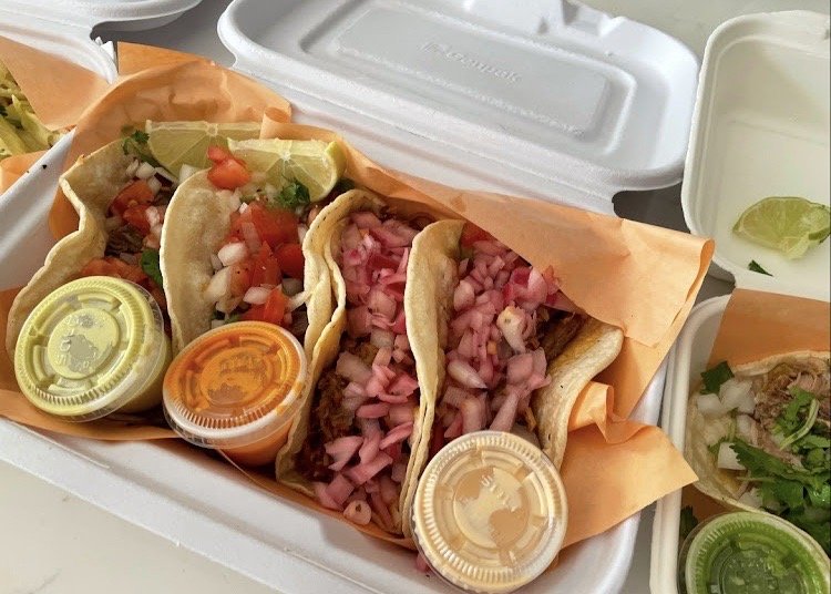 ALEBRIJES TAQUERIA 2404 Dufferin Street, York, Ontario Mexican