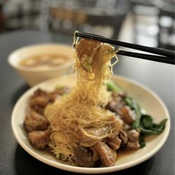 LetsSweet Kitchen - Perfectly springy noodles with meltingly soft tendons!