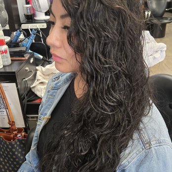QT Salon - Wavy perm - Hair Salons Near Me - Westminster, California QT Salon - Wavy perm - Hair Salons Near Me - Westminster, California