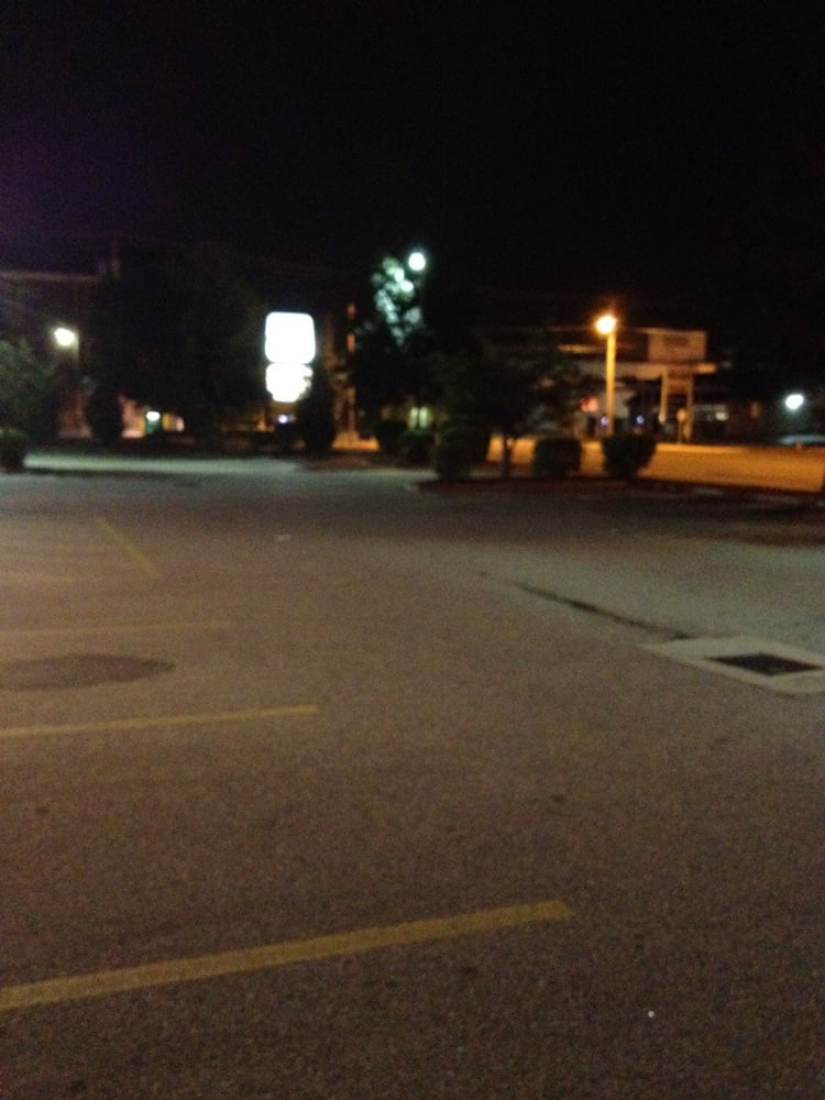 RITE AID Updated May 2024 12 Reviews 1631 Elm St, Manchester, New