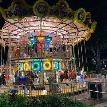 LEGOLAND - Carousel - Amusement Parks Near Me - Winter Haven, Florida