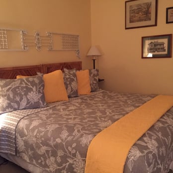 Montford Inn - Homesteaders Room - Hotels Near Me - Norman, Oklahoma
