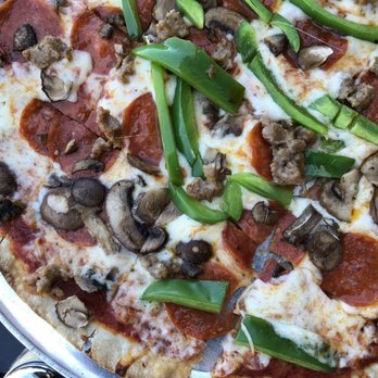 Pizza Man Milwaukee - Sausage, pepperoni, mushroom and green peppers pizza - Pizza Near Me - Milwaukee, Wisconsin Pizza Man Milwaukee - Sausage, pepperoni, mushroom and green peppers pizza - Pizza Near Me - Milwaukee, Wisconsin