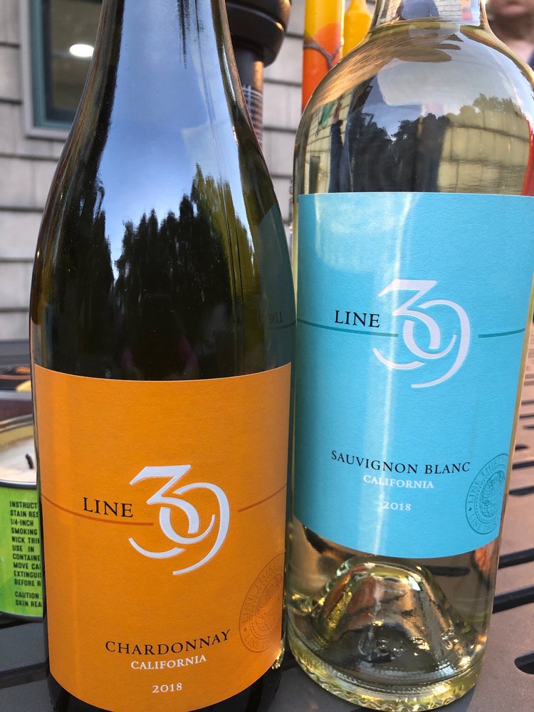 Bayville Wines & Liquors Logo
