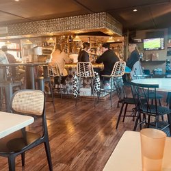 Barrow Food House - Interior