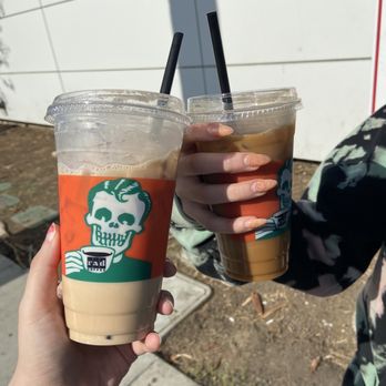 Rad Coffee - 24 oz: dirty chai w one espresso shot & a cold brew - Coffee & Tea Near Me - Covina, California