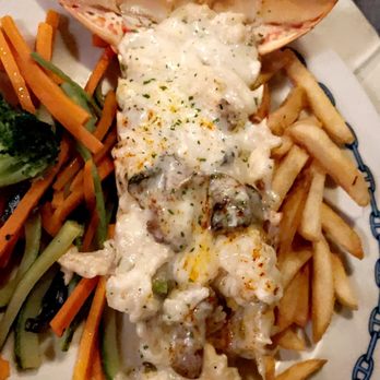 Lorenzillo's - Lobster thermidor - Seafood Near Me - Cancun, MEX Lorenzillo's - Lobster thermidor - Seafood Near Me - Cancun, MEX