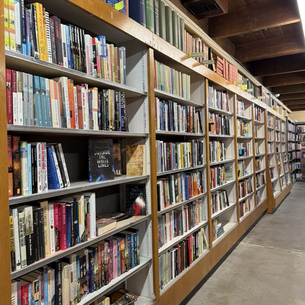 A Book Barn - Bookstores Near Me - Clovis, California