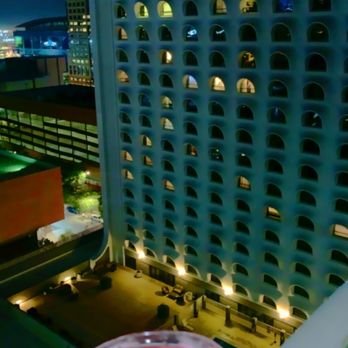 Floor 13 Rooftop Bar - Cocktail Bars Near Me - Phoenix, Arizona