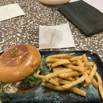 The Local - Hendrix burger - Coffee & Tea Near Me - Ponte Vedra Beach, Florida The Local - Hendrix burger - Coffee & Tea Near Me - Ponte Vedra Beach, Florida
