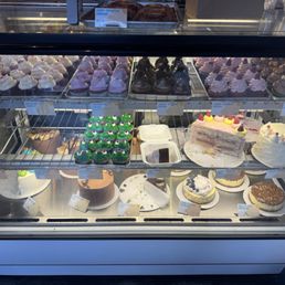 Cake/Cupcake Display