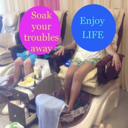 Massage chairs, OPI nail polish with NO extra charge, and so many relaxing steps for the pedicure. Massage chairs, OPI nail polish with NO extra charge, and so many relaxing steps for the pedicure.
