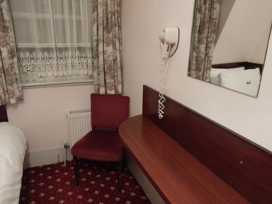 Ridgemount Hotel by null