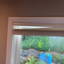 Seattle Custom Blinds - One side of defective Graber blind sold by Seattle Custom Blinds