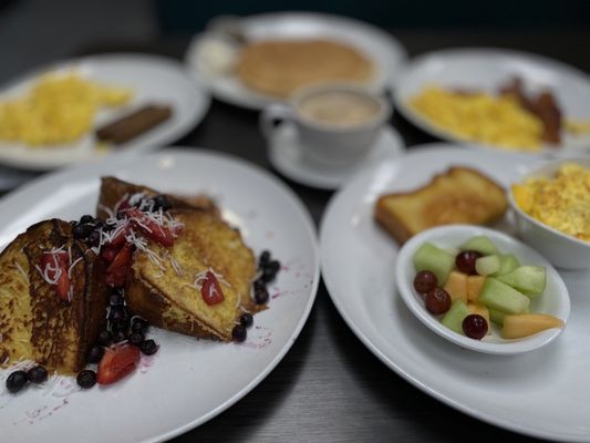 Broken Yolk Cafe by null