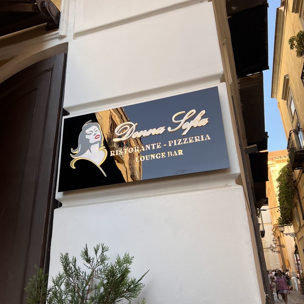 Donna Sofia - Entrance to restaurant - Italian Near Me - Sorrento, NA Donna Sofia - Entrance to restaurant - Italian Near Me - Sorrento, NA