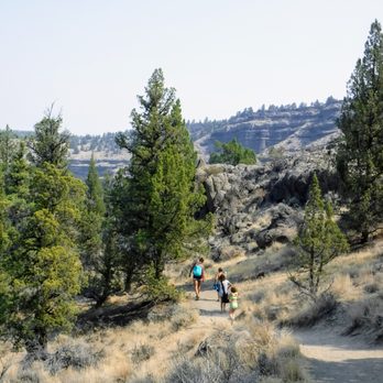 Steelhead Falls Trail - On the trail - Hiking Near Me - Terrebonne, Oregon Steelhead Falls Trail - On the trail - Hiking Near Me - Terrebonne, Oregon
