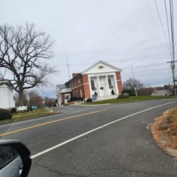 Middlebury Historical Marker - Middlebury Town Hall