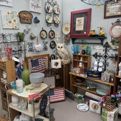Hidden Treasures Mall & Antiques