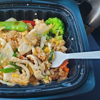 Bangkok Avenue - Chicken fried rice - Thai Near Me - Broomfield, Colorado Bangkok Avenue - Chicken fried rice - Thai Near Me - Broomfield, Colorado