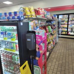 7-Eleven - Inside