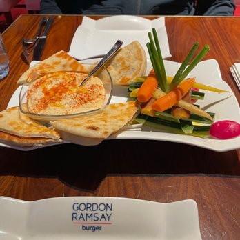 Gordon Ramsay Burger Las Vegas - Burgers Near Me - Las Vegas, Nevada Gordon Ramsay Burger Las Vegas - Burgers Near Me - Las Vegas, Nevada
